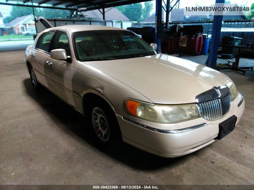 1LNHM83WOXY687848 1999 Lincoln Town Car Cartier