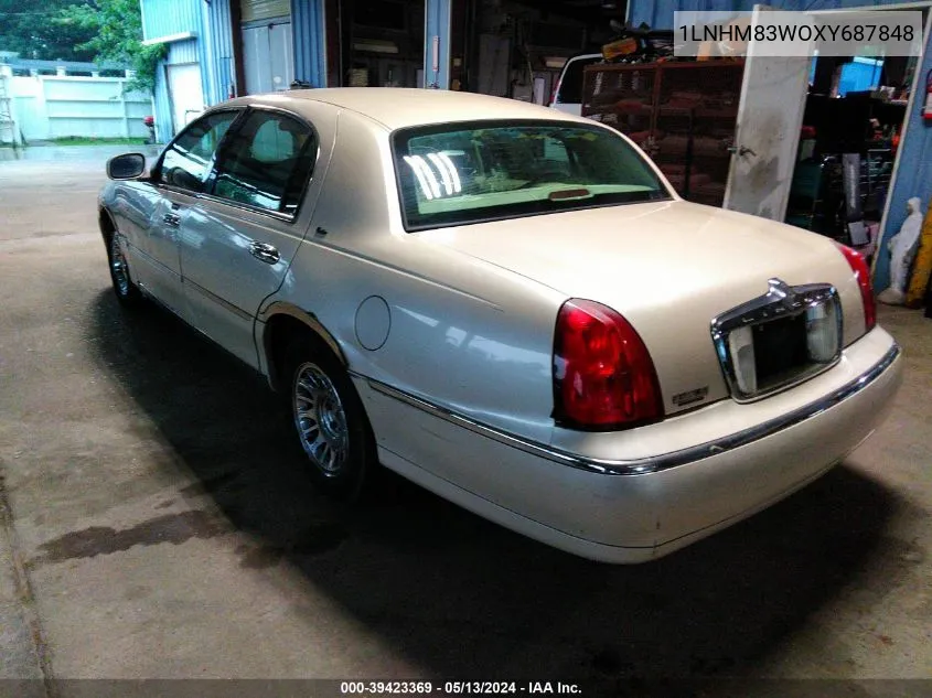 1999 Lincoln Town Car Cartier VIN: 1LNHM83WOXY687848 Lot: 39423369