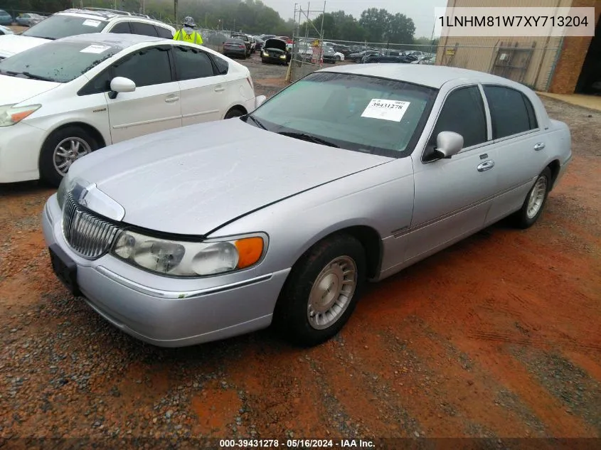 1LNHM81W7XY713204 1999 Lincoln Town Car Executive