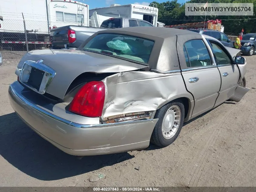 2000 Lincoln Town Car Executive VIN: 1LNHM81W3YY805704 Lot: 40237843