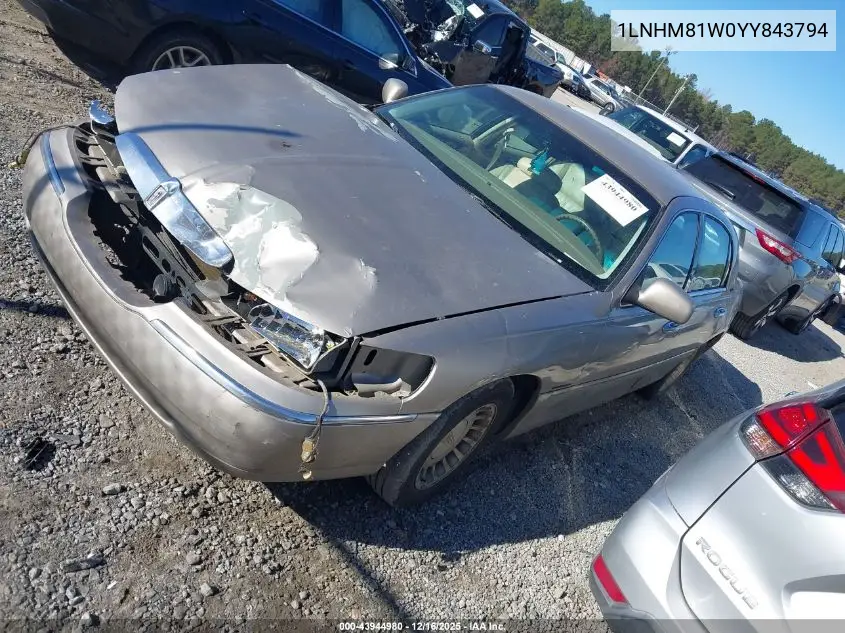 1LNHM81W0YY843794 2000 Lincoln Town Car Executive