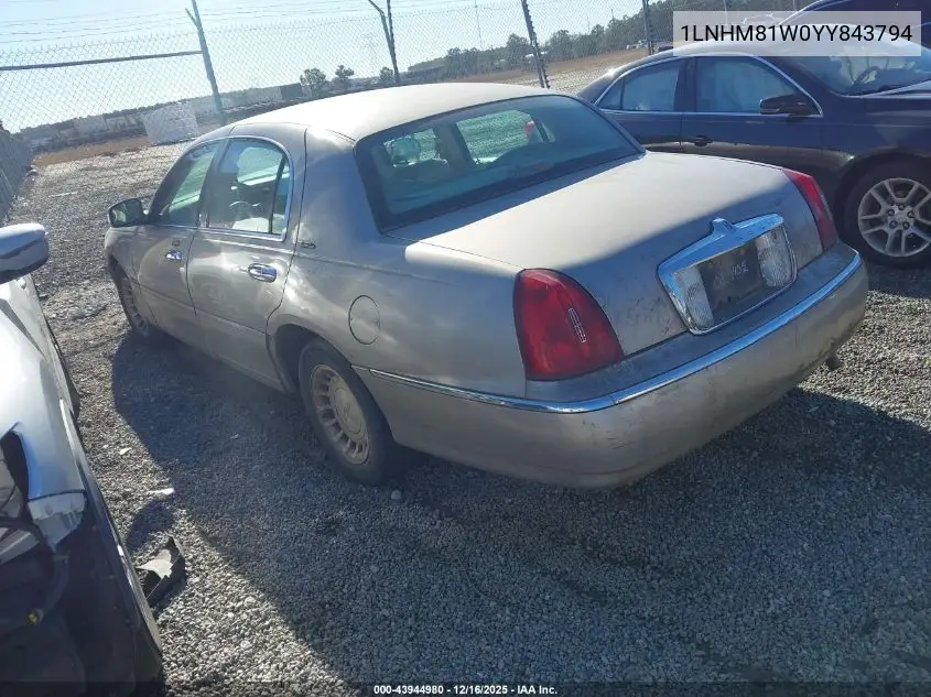1LNHM81W0YY843794 2000 Lincoln Town Car Executive