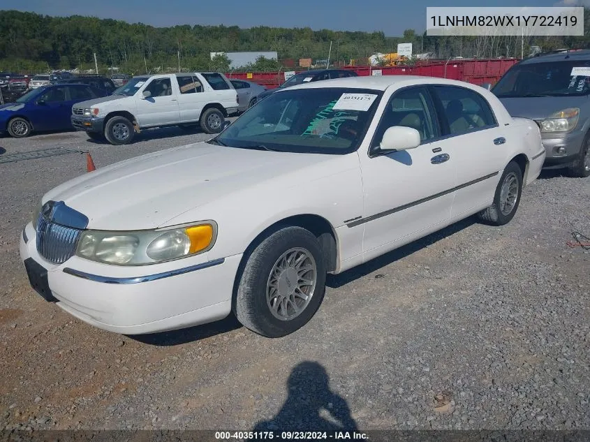 1LNHM82WX1Y722419 2001 Lincoln Town Car Signature