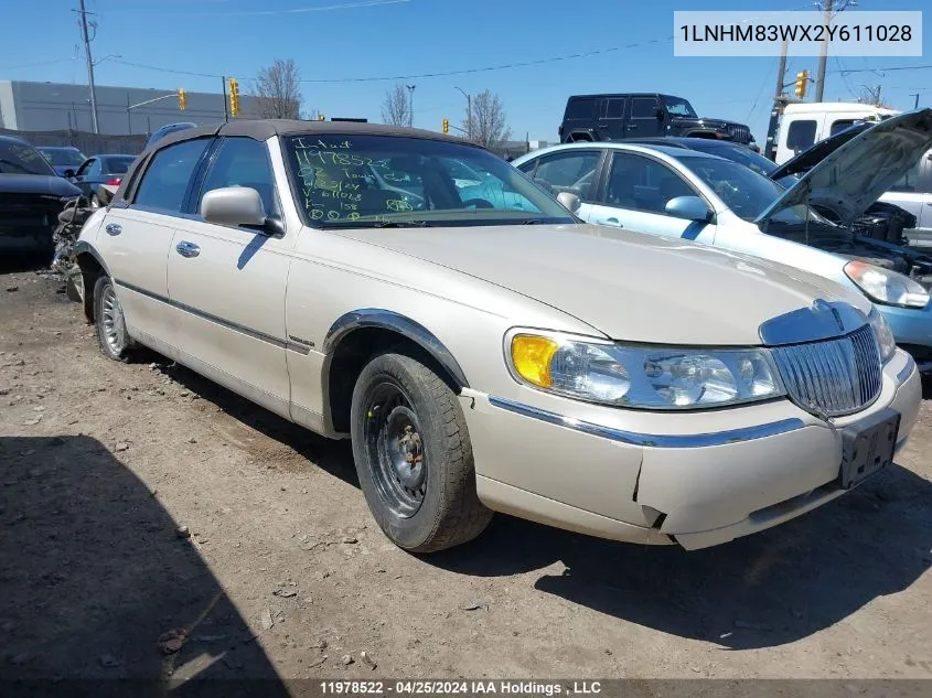 2002 Lincoln Town Car VIN: 1LNHM83WX2Y611028 Lot: 11978522