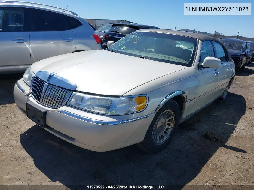 2002 Lincoln Town Car VIN: 1LNHM83WX2Y611028 Lot: 11978522