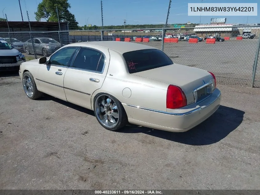 2003 Lincoln Town Car Cartier VIN: 1LNHM83W83Y642201 Lot: 40233611