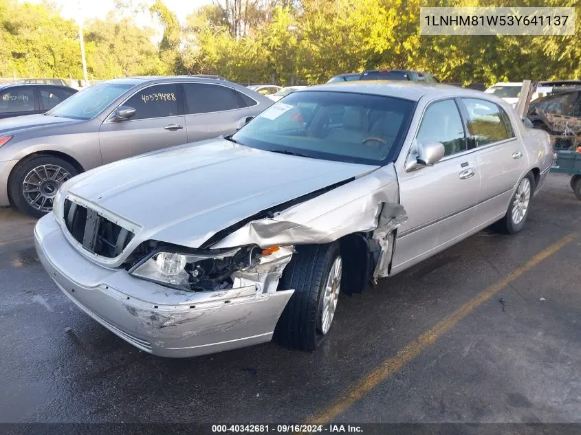 2003 Lincoln Town Car Executive VIN: 1LNHM81W53Y641137 Lot: 40342681