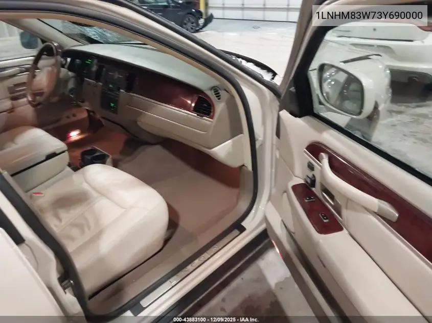 1LNHM83W73Y690000 2003 Lincoln Town Car Cartier