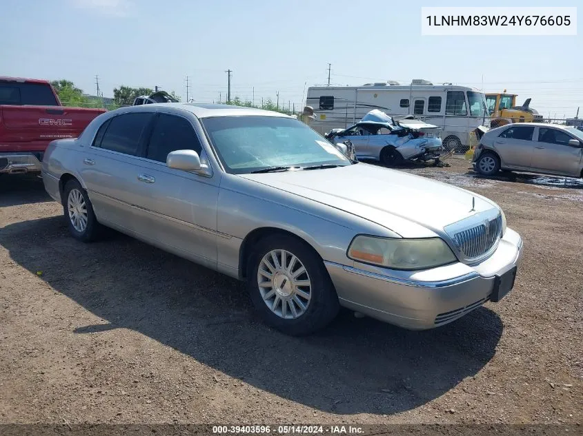 2004 Lincoln Town Car Ultimate VIN: 1LNHM83W24Y676605 Lot: 39403596