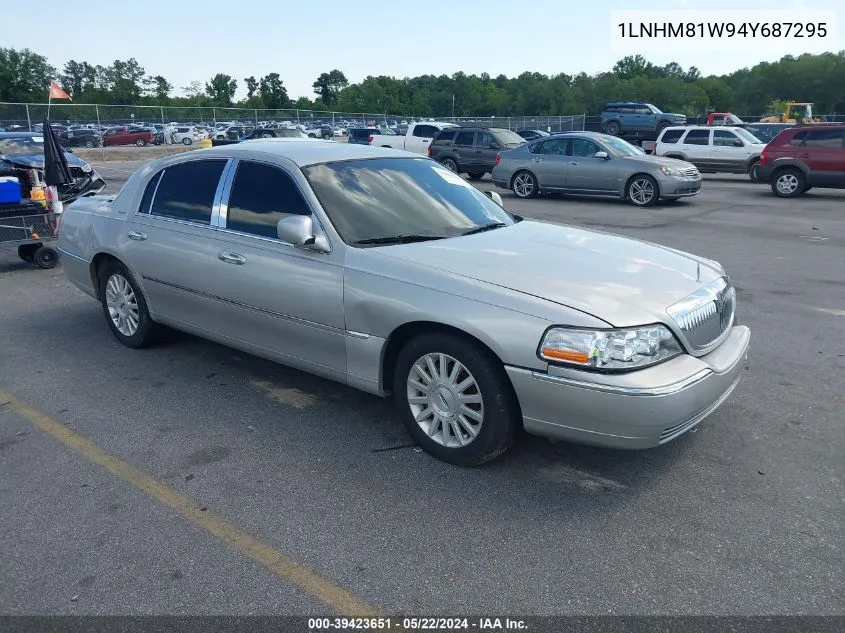 1LNHM81W94Y687295 2004 Lincoln Town Car Signature