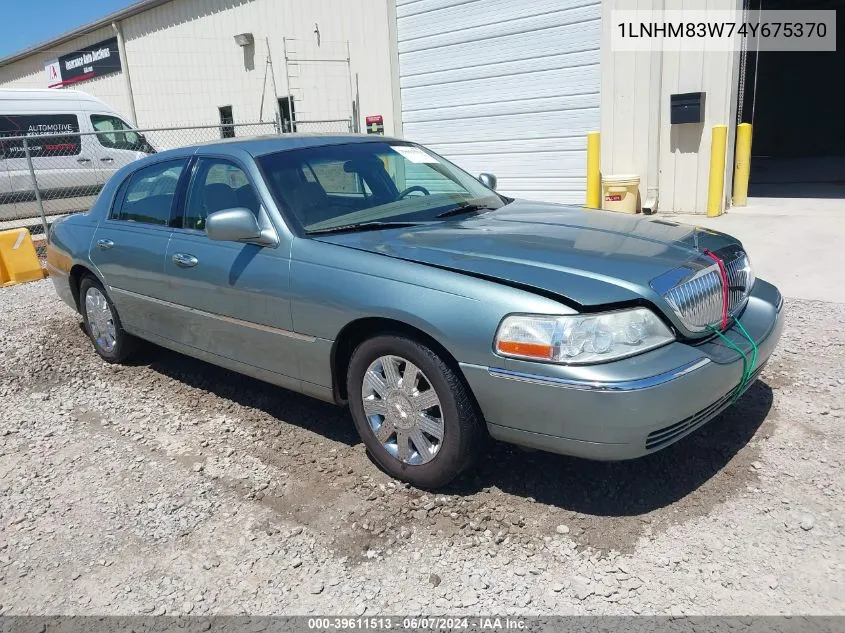 2004 Lincoln Town Car Ultimate VIN: 1LNHM83W74Y675370 Lot: 39611513