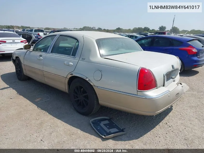 1LNHM83W84Y641017 2004 Lincoln Town Car Ultimate