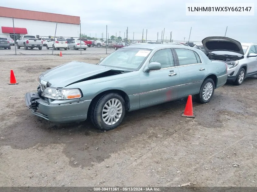 1LNHM81WX5Y662147 2005 Lincoln Town Car Signature