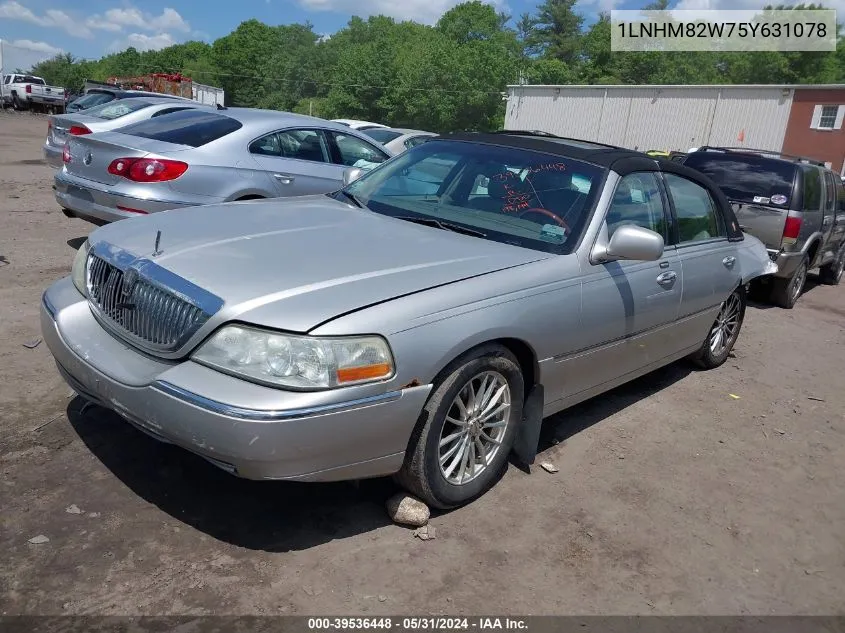 2005 Lincoln Town Car Signature Limited VIN: 1LNHM82W75Y631078 Lot: 39536448