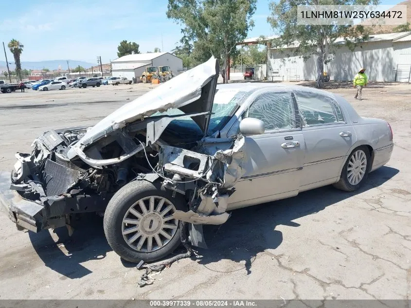 1LNHM81W25Y634472 2005 Lincoln Town Car Signature