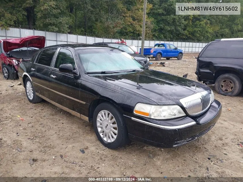 2005 Lincoln Town Car Signature VIN: 1LNHM81W45Y615602 Lot: 40333789