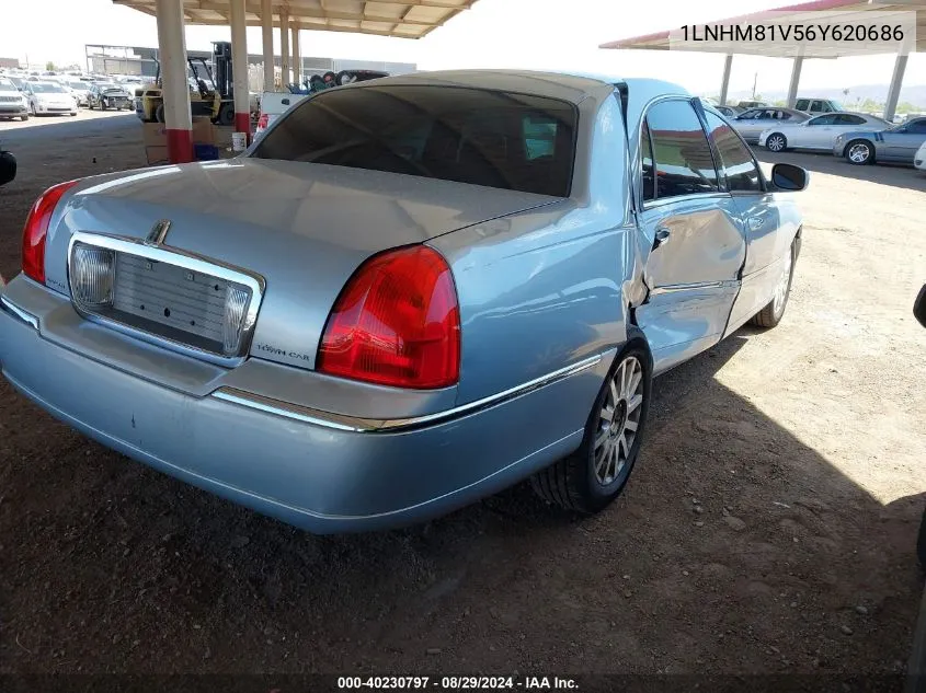 2006 Lincoln Town Car Signature VIN: 1LNHM81V56Y620686 Lot: 40230797