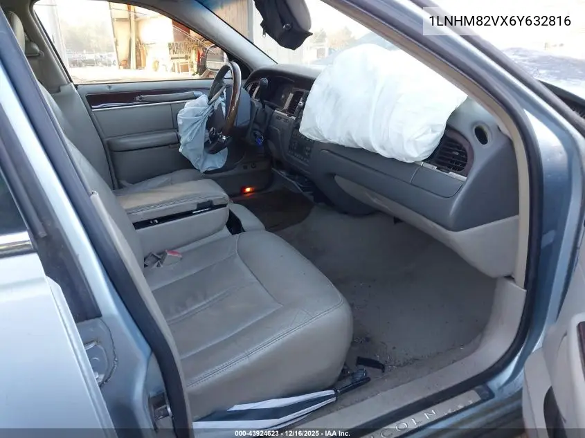 1LNHM82VX6Y632816 2006 Lincoln Town Car Signature Limited