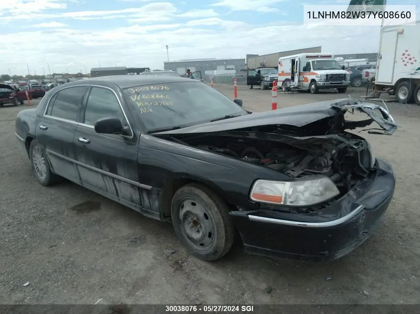 2007 Lincoln Town Car Signature Limited VIN: 1LNHM82W37Y608660 Lot: 30038076