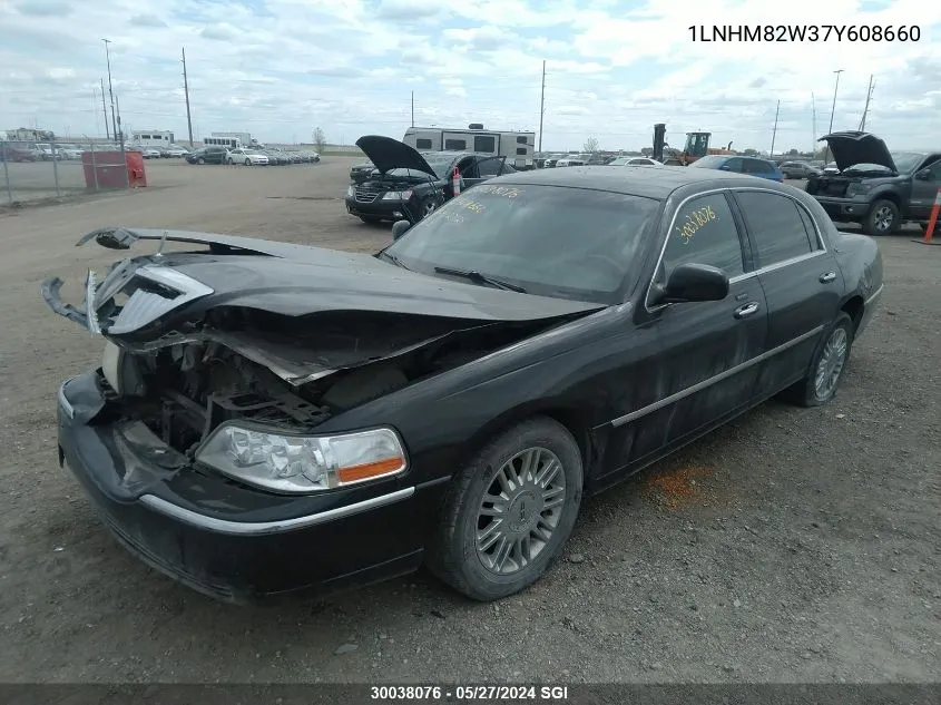 1LNHM82W37Y608660 2007 Lincoln Town Car Signature Limited