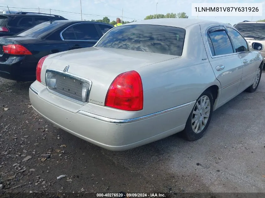 2007 Lincoln Town Car Signature VIN: 1LNHM81V87Y631926 Lot: 40276520