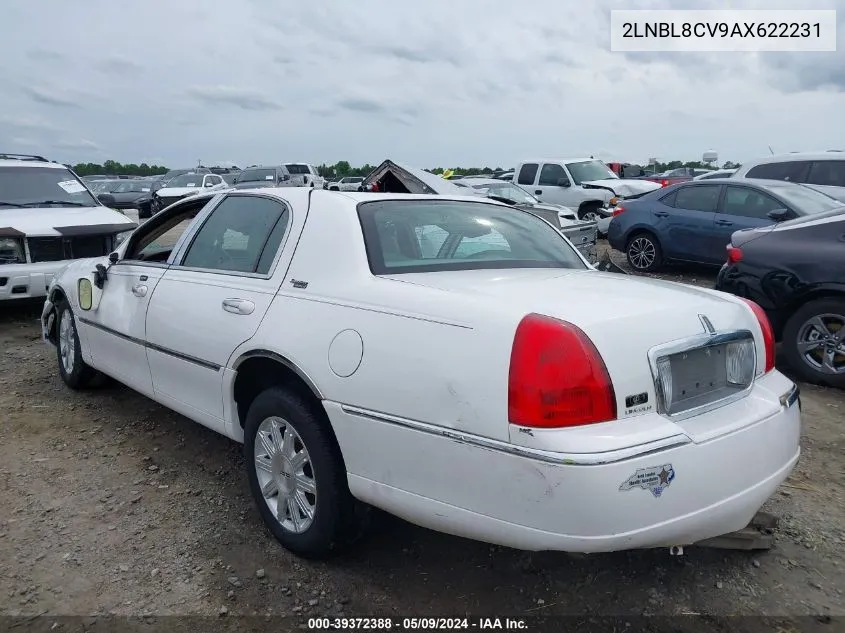 2010 Lincoln Town Car Signature Limited VIN: 2LNBL8CV9AX622231 Lot: 39372388