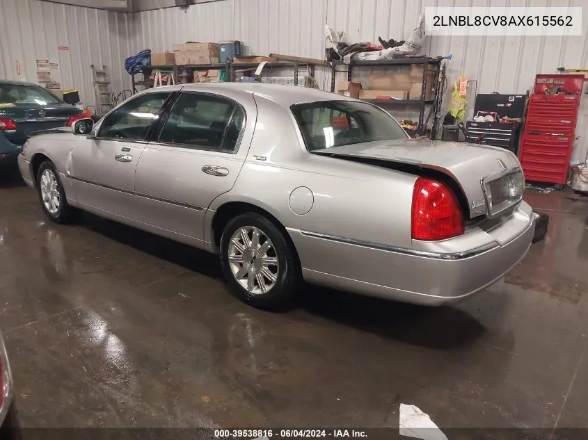 2LNBL8CV8AX615562 2010 Lincoln Town Car Signature Limited