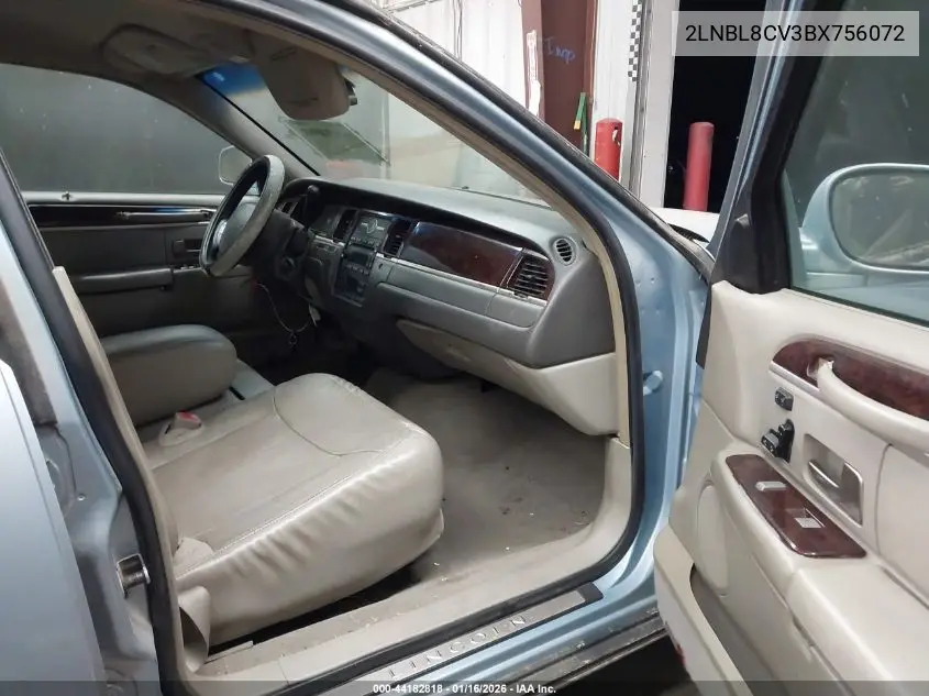 2LNBL8CV3BX756072 2011 Lincoln Town Car Signature Limited