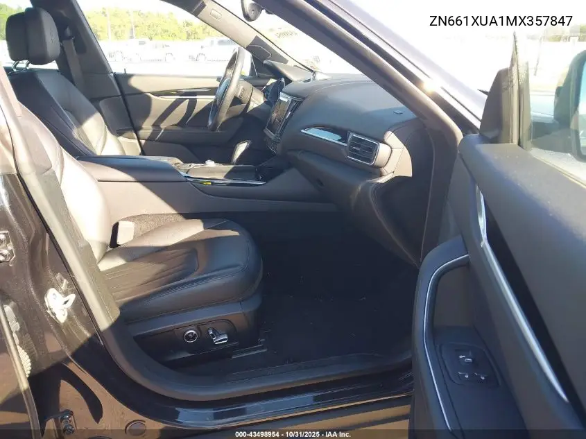 ZN661XUA1MX357847 2021 Maserati Levante