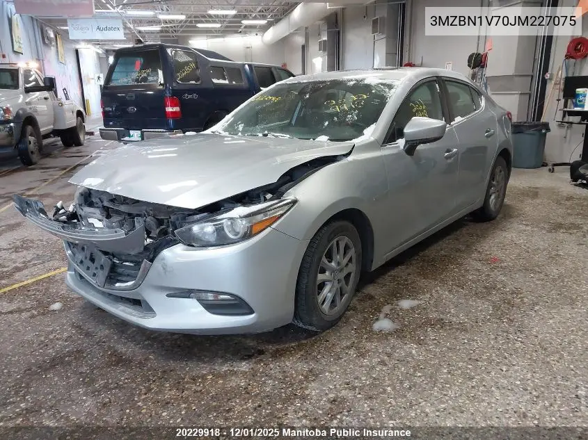 3MZBN1V70JM227075 2018 Mazda Mazda3 Gs Sky