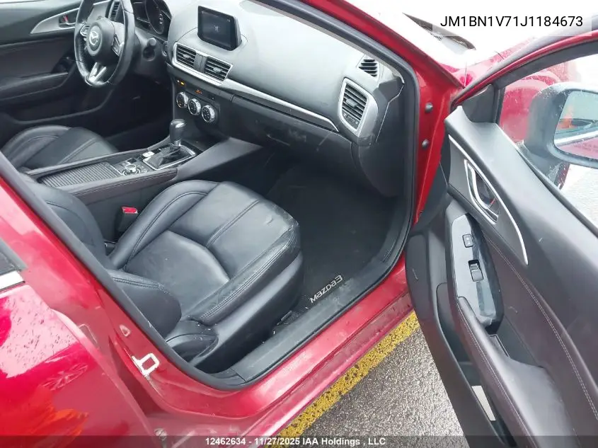 JM1BN1V71J1184673 2018 Mazda 3 Gs