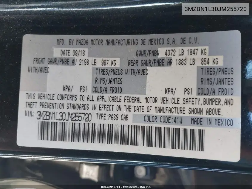 3MZBN1L30JM255720 2018 Mazda Mazda3 Touring