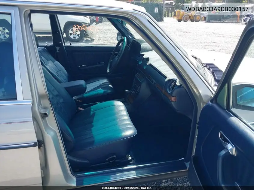 WDBAB33A9DB030157 1983 Mercedes-Benz 300 Dt