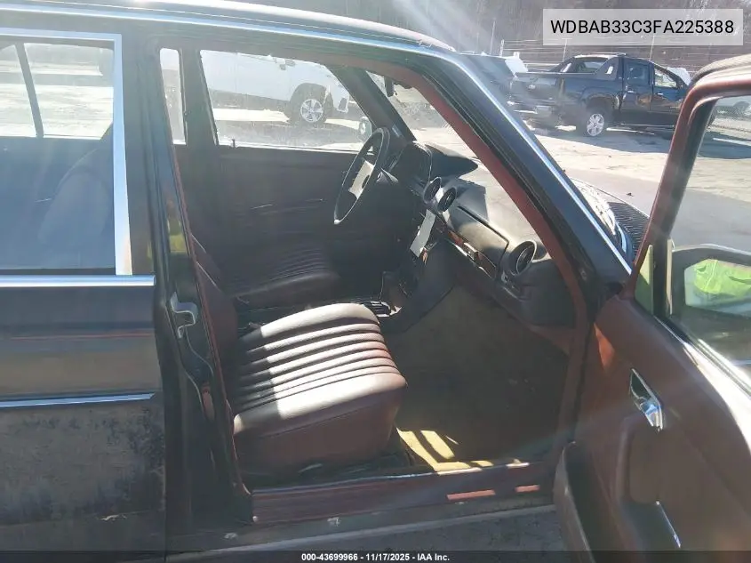WDBAB33C3FA225388 1985 Mercedes-Benz 300 Dt