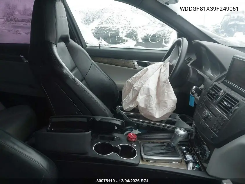 WDDGF81X39F249061 2009 Mercedes-Benz C 300 4Matic