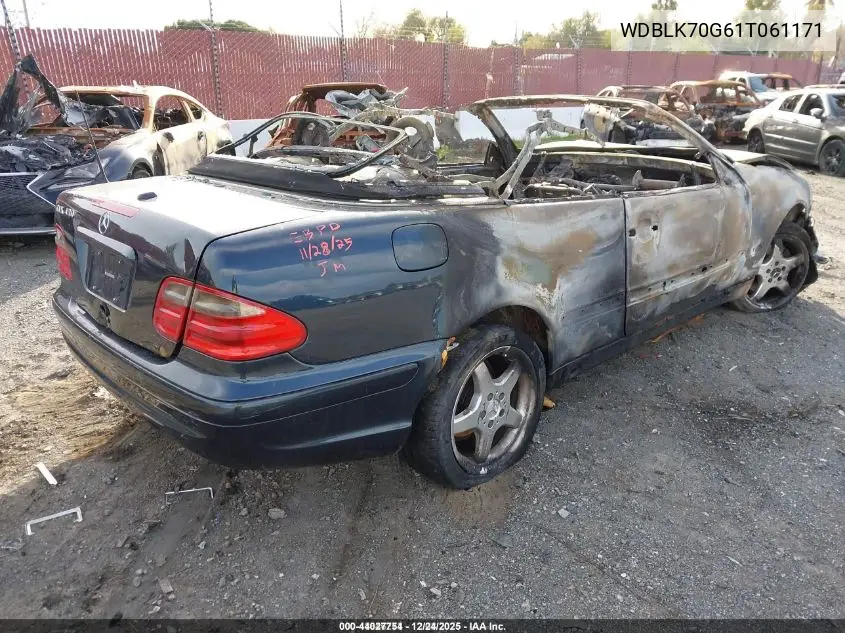 WDBLK70G61T061171 2001 Mercedes-Benz Clk 430