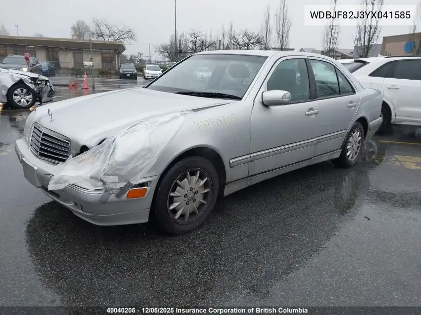 WDBJF82J3YX041585 2000 Mercedes-Benz E 320 4Matic