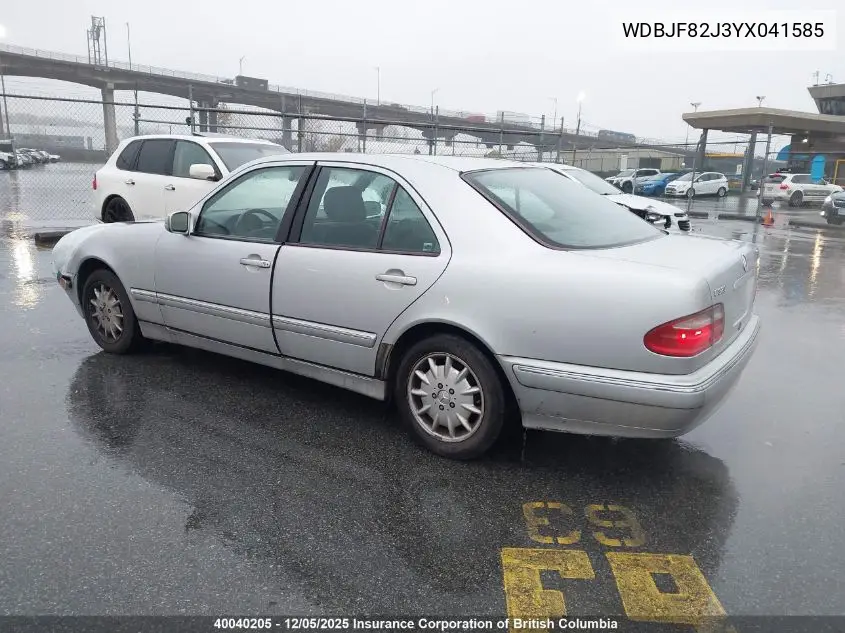 WDBJF82J3YX041585 2000 Mercedes-Benz E 320 4Matic