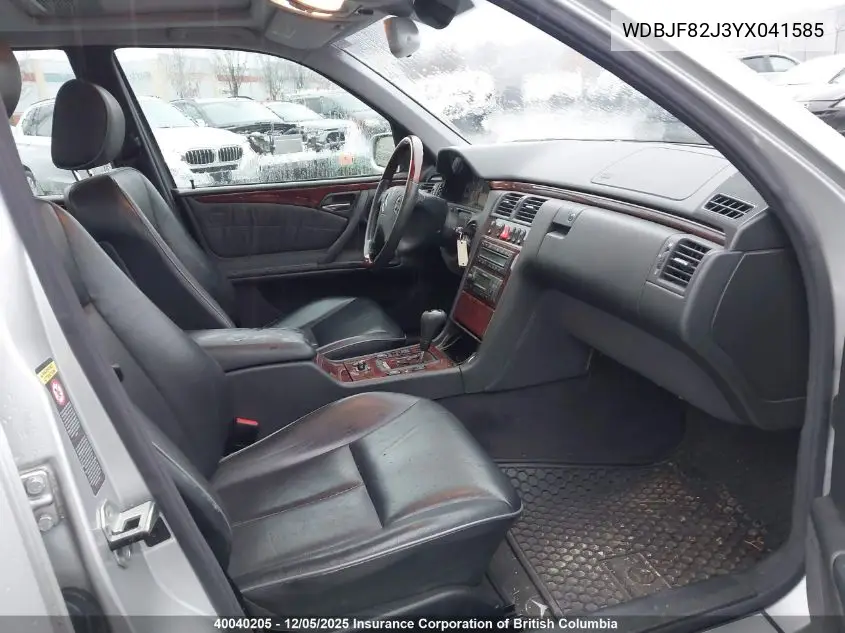 WDBJF82J3YX041585 2000 Mercedes-Benz E 320 4Matic
