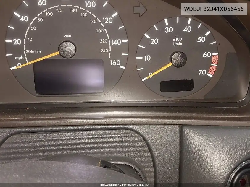 WDBJF82J41X056456 2001 Mercedes-Benz E 320 4M