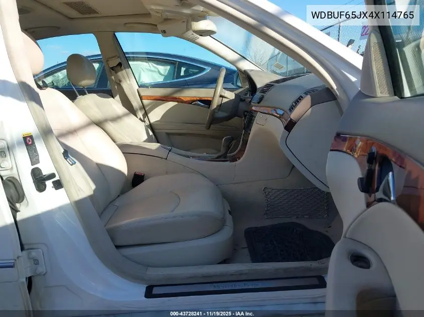 WDBUF65JX4X114765 2004 Mercedes-Benz E 320