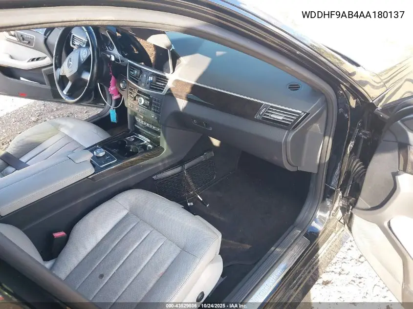 WDDHF9AB4AA180137 2010 Mercedes-Benz E 550 4Matic