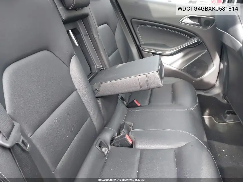 WDCTG4GBXKJ581814 2019 Mercedes-Benz Gla 250 4Matic