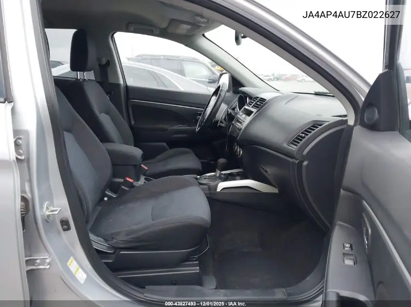 JA4AP4AU7BZ022627 2011 Mitsubishi Outlander Sport Se