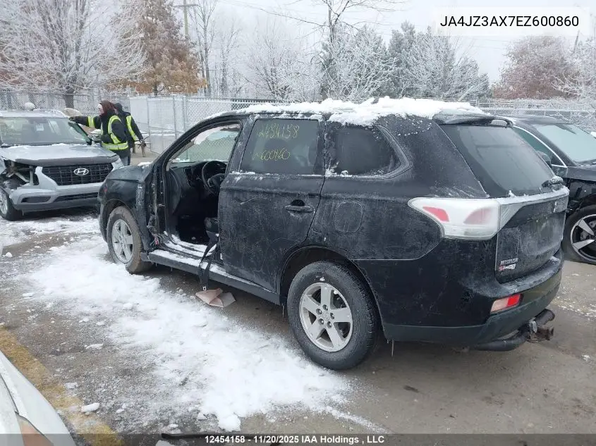 JA4JZ3AX7EZ600860 2014 Mitsubishi Outlander Se
