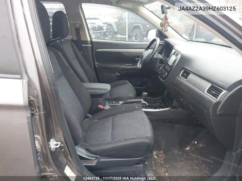 JA4AZ2A39HZ603125 2017 Mitsubishi Outlander Es