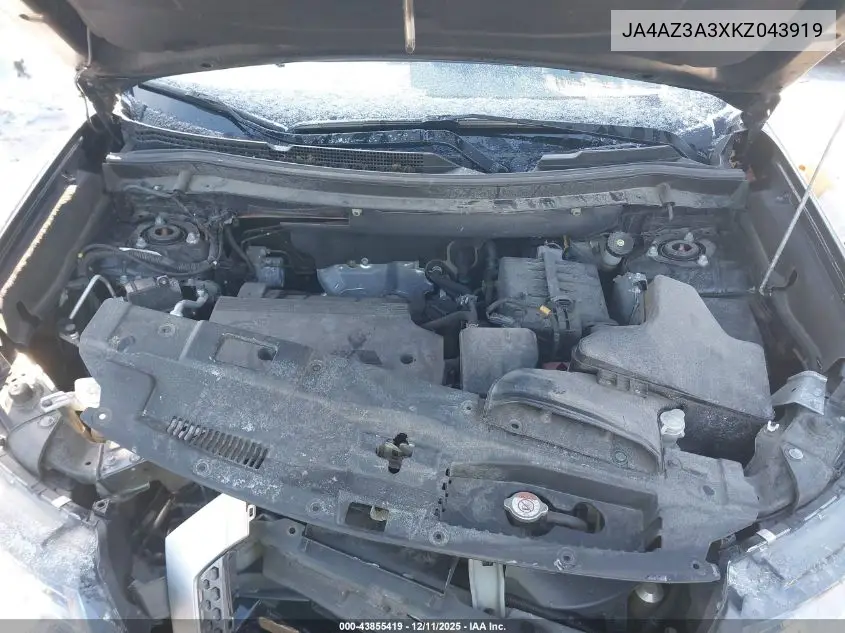 JA4AZ3A3XKZ043919 2019 Mitsubishi Outlander Se