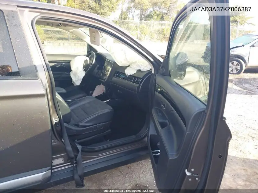 JA4AD3A37KZ006387 2019 Mitsubishi Outlander Se