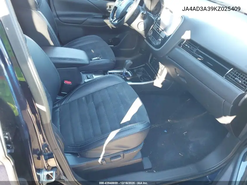 JA4AD3A39KZ025409 2019 Mitsubishi Outlander Le