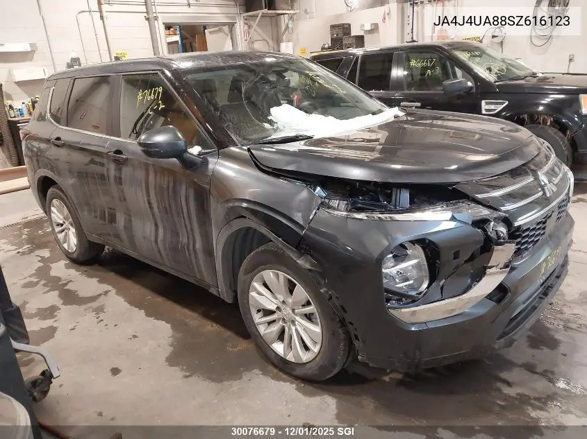 JA4J4UA88SZ616123 2025 Mitsubishi Outlander Es